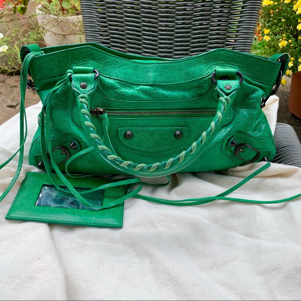 ⭐️ Balenciaga Classic First Bag: 2009 Pommier (Apple) ⭐️